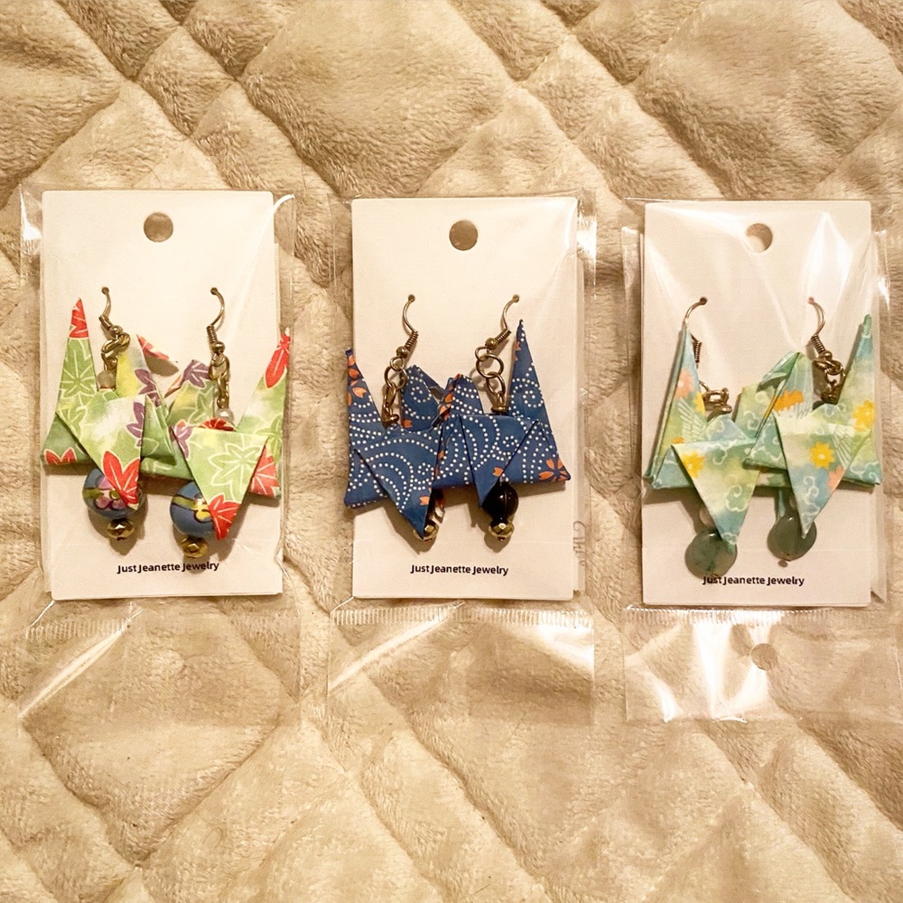 Beautiful origami crane earrings handmade by me ❤️